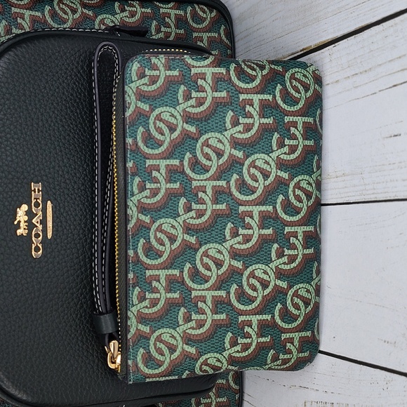 Coach Court Backpack With Matching Wristlet Wallet - Picture 3 of 17